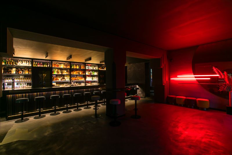 Drink Kong interior-W50BB23-LIP